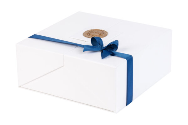 Blue Mother of Pearl Set with Koran - Image 6