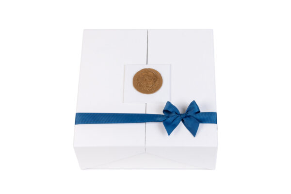 Blue Mother of Pearl Set with Koran - Image 7
